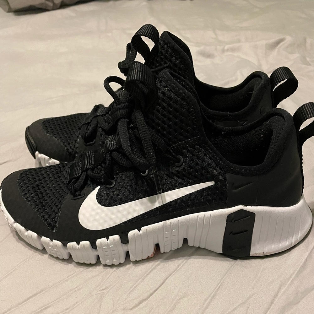 Nike Women’s Free Metcon Training Shoes